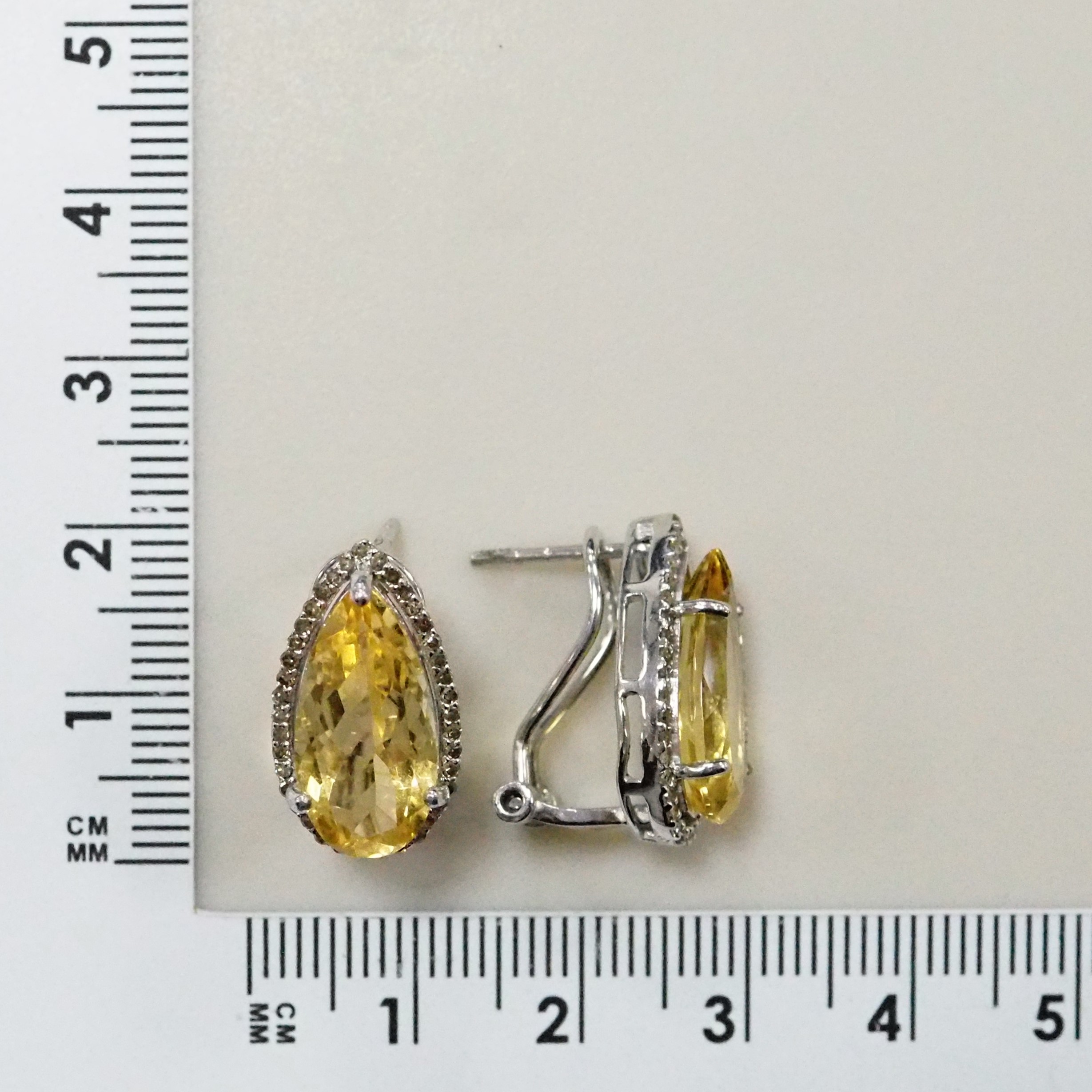Серебряные серьги с желтыми бериллами